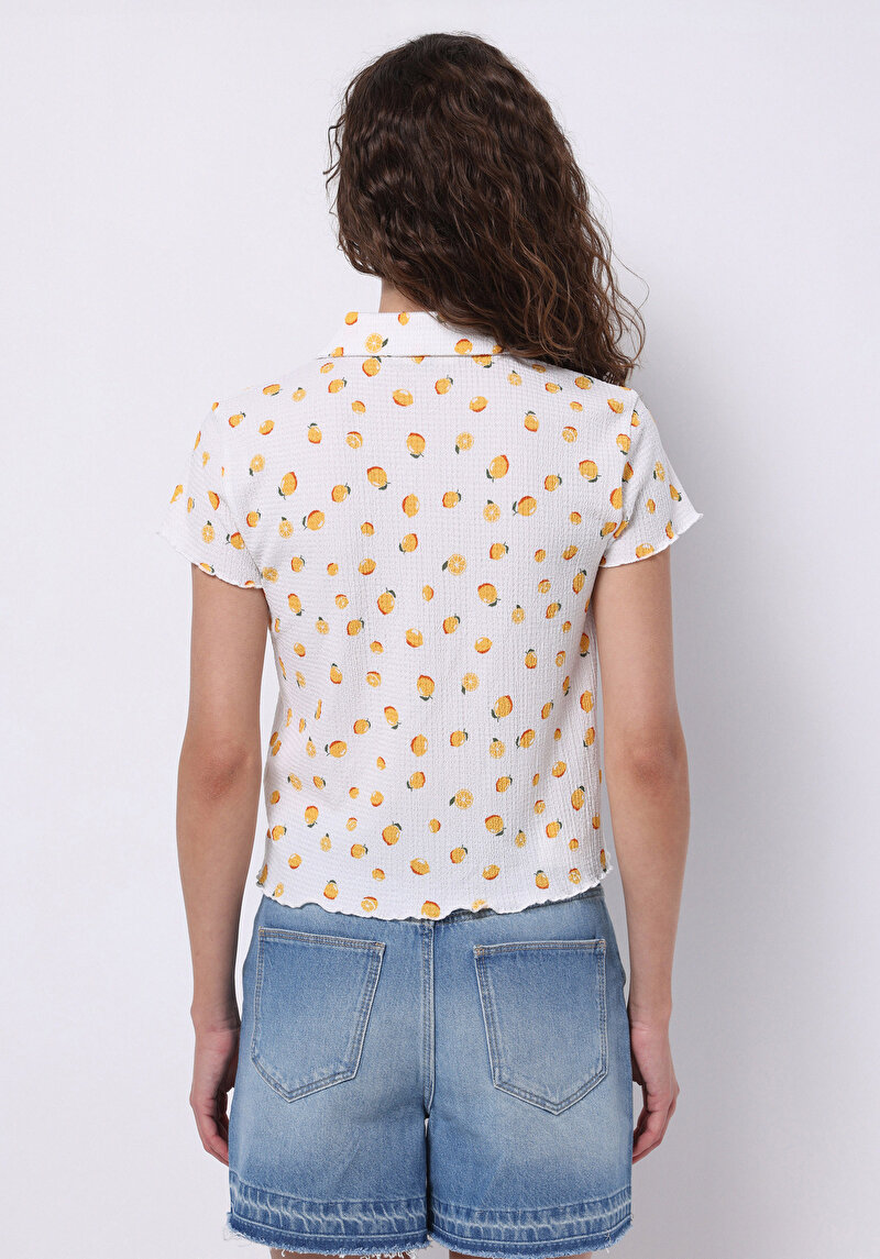 Slim Fit Shirt Neck Baskılı Kadın Ekru Kısa Kol Tişört