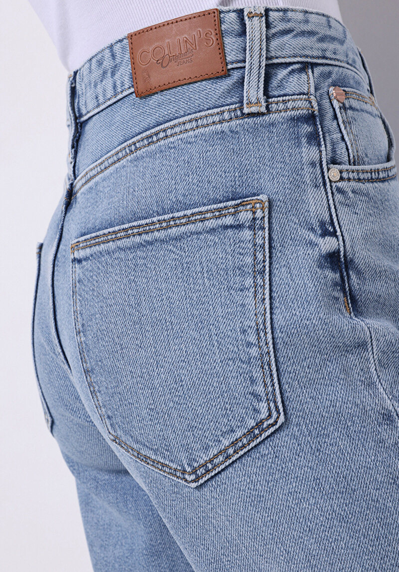 Straight Fit Yüksek Bel Düz Paça Kadın Light İndigo Denim Jean Fermuarlı Pantolon