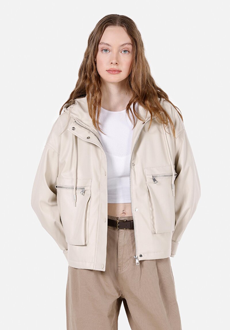 Regular Fit Kapüşonlu Fermuarlı Astarlı Kaplamalı Kadın Ekru Mont Pu