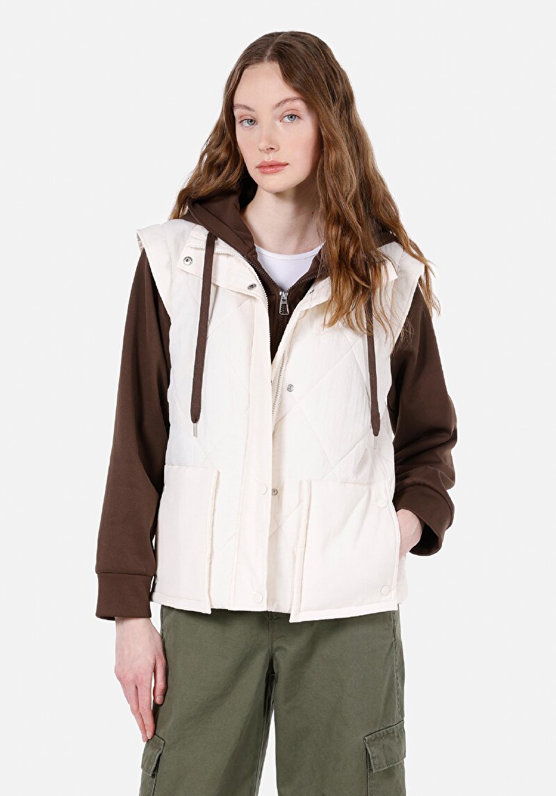 Regular Fit Kapüşonlu Fermuarlı Astarlı Suya Dayanıklı Kadın Beyaz Mont