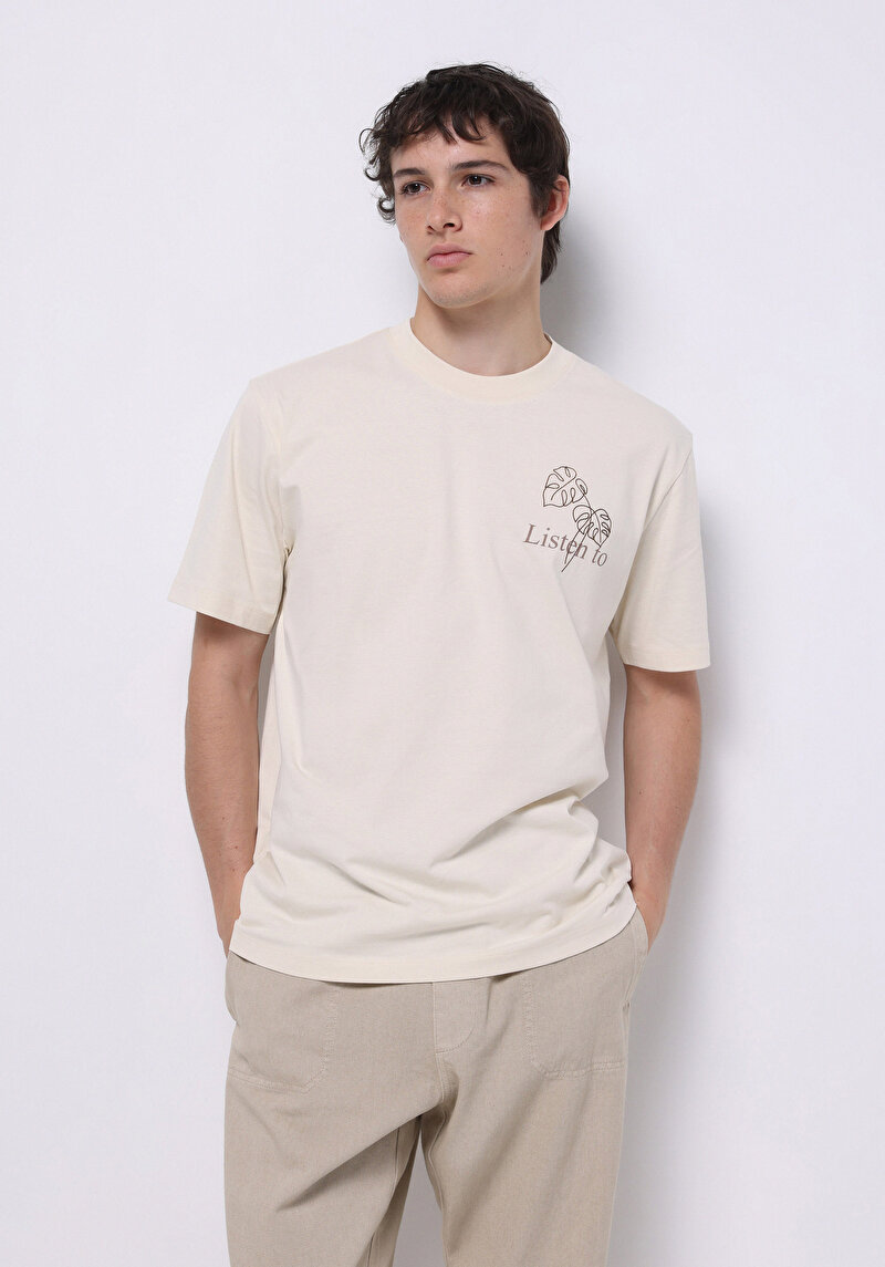 Comfort Fit Yuvarlak Yaka Düz Erkek Bej Kısa Kol Tişört