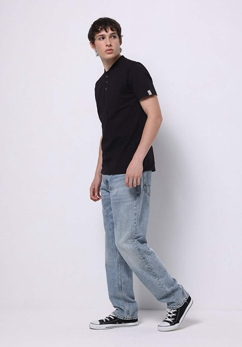 Regular Fit Yuvarlak Yaka Düz Pamuklu Cepsiz Erkek Siyah Kısa Kol Tişört