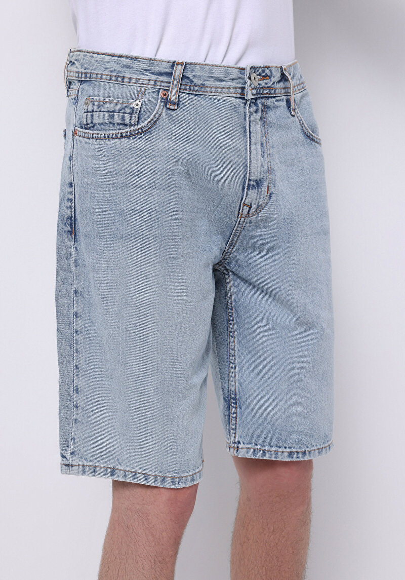 Regular Fit Orta Bel Düz Erkek Açik İndigo Jean Şort
