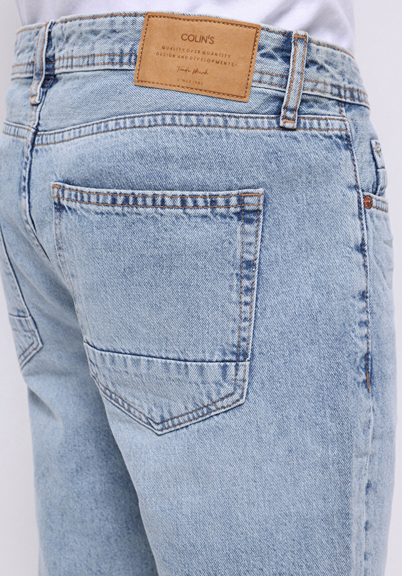 Regular Fit Orta Bel Düz Erkek Açik İndigo Jean Şort