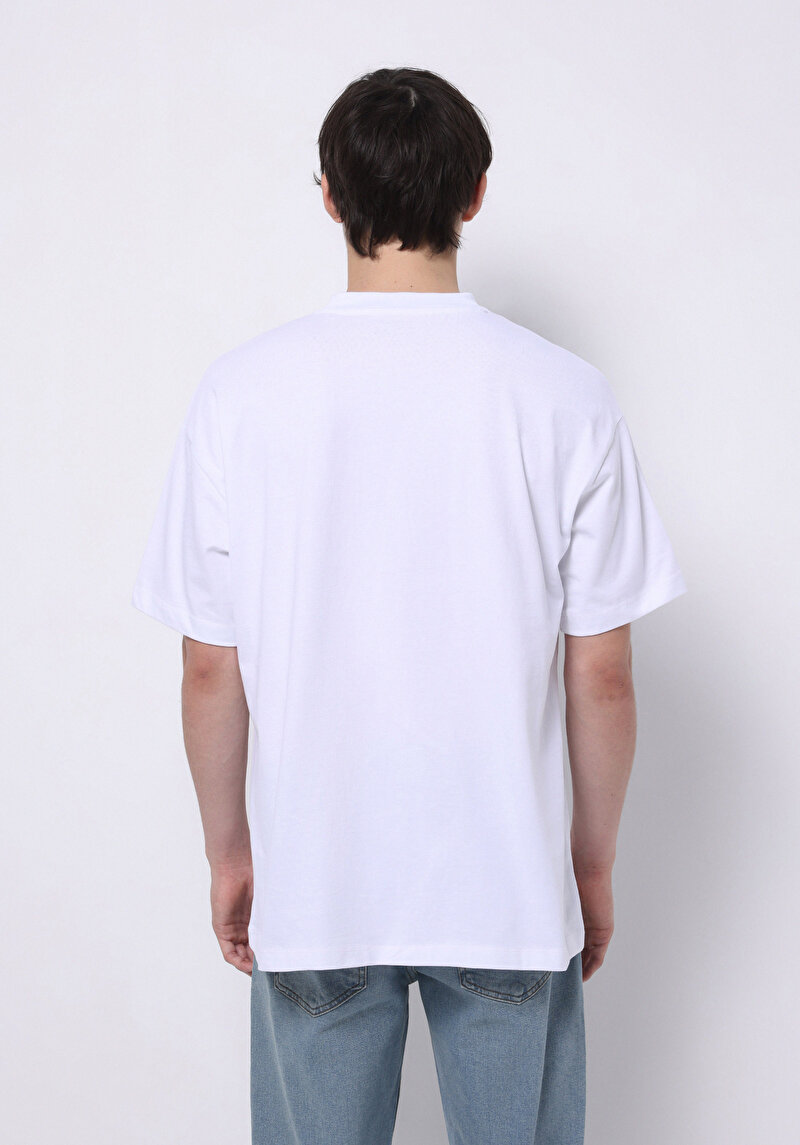 Comfort Fit Yuvarlak Yaka Düz Erkek Beyaz Kısa Kol Tişört