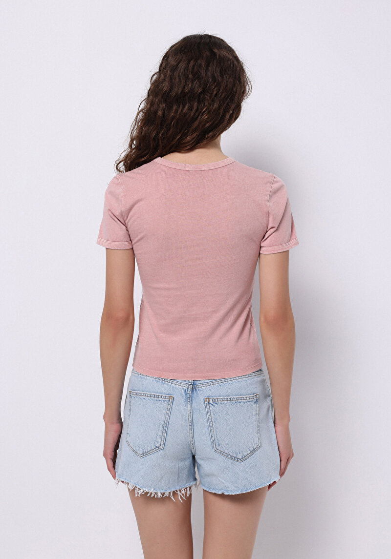 Slim Fit Yuvarlak Yaka Baskılı Kadın Pembe Kısa Kol Tişört