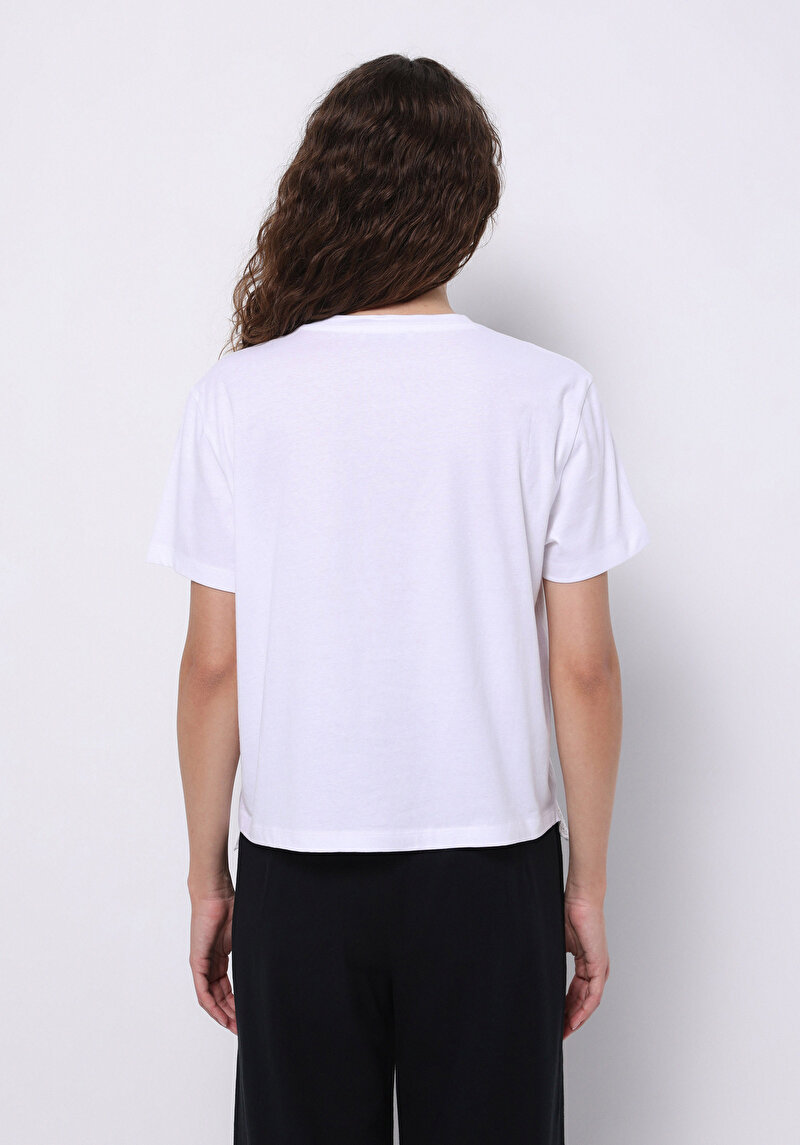 Regular Fit Yuvarlak Yaka Düz Pamuklu Cepsiz Kadın Beyaz Kısa Kol Tişört
