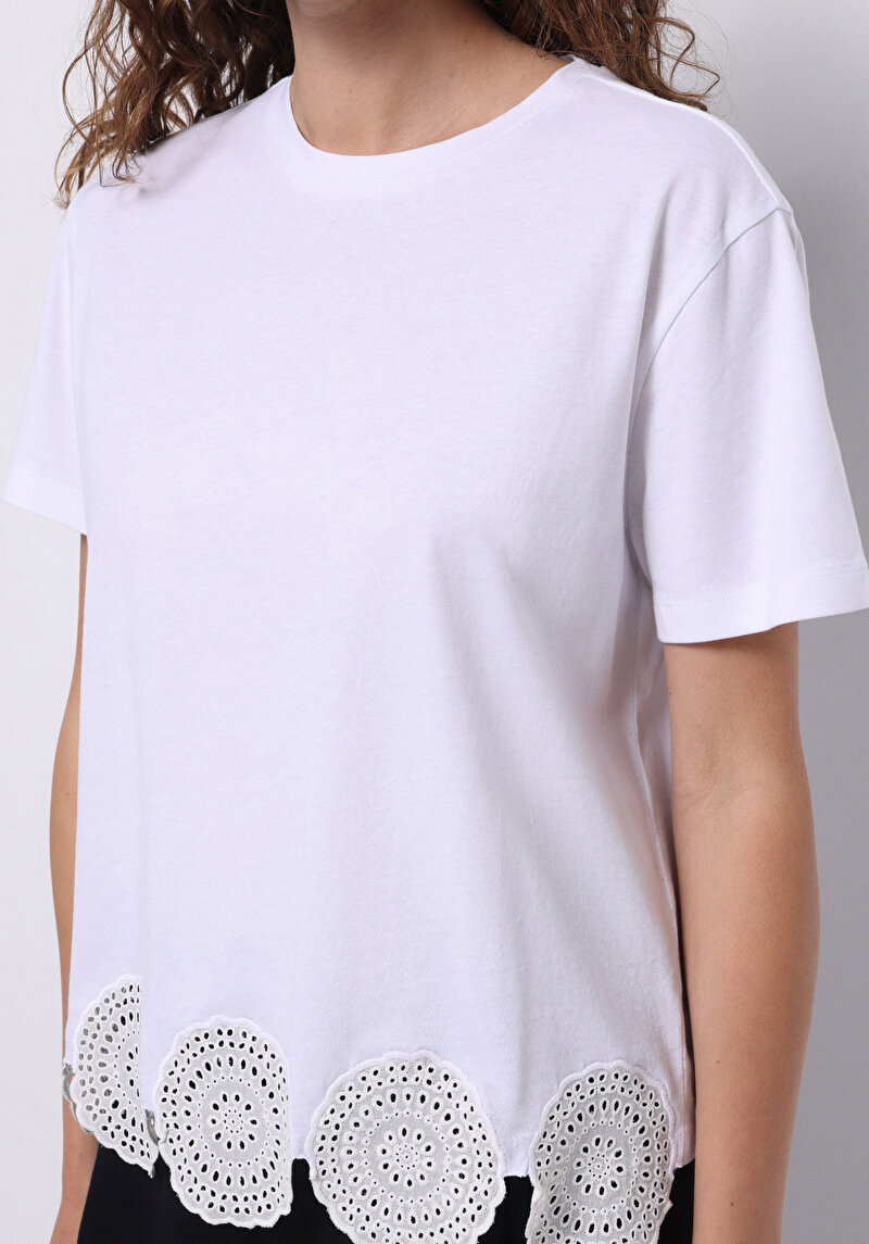 Regular Fit Yuvarlak Yaka Düz Pamuklu Cepsiz Kadın Beyaz Kısa Kol Tişört