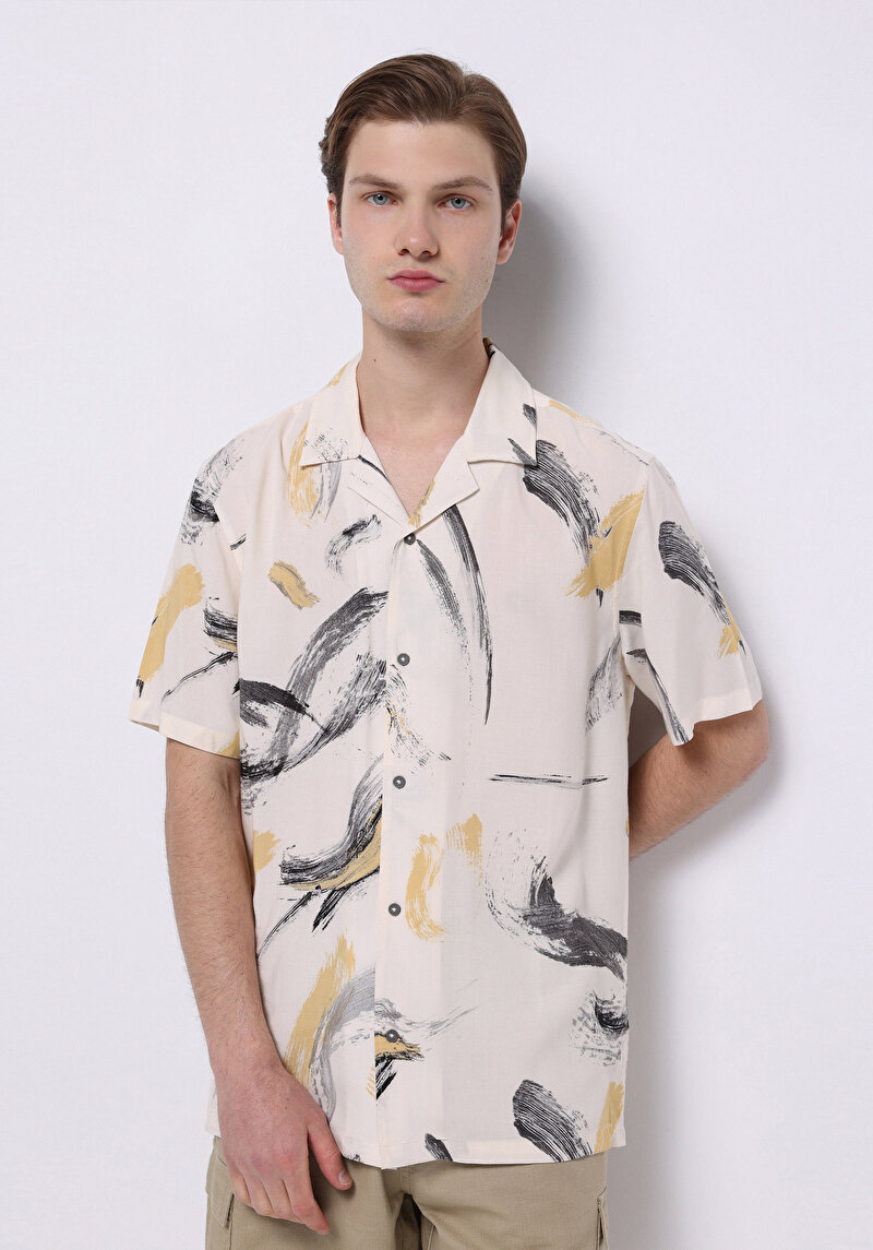 Regular Fit Shirt Neck Baskılı Erkek Bej Kısa Kol Gömlek