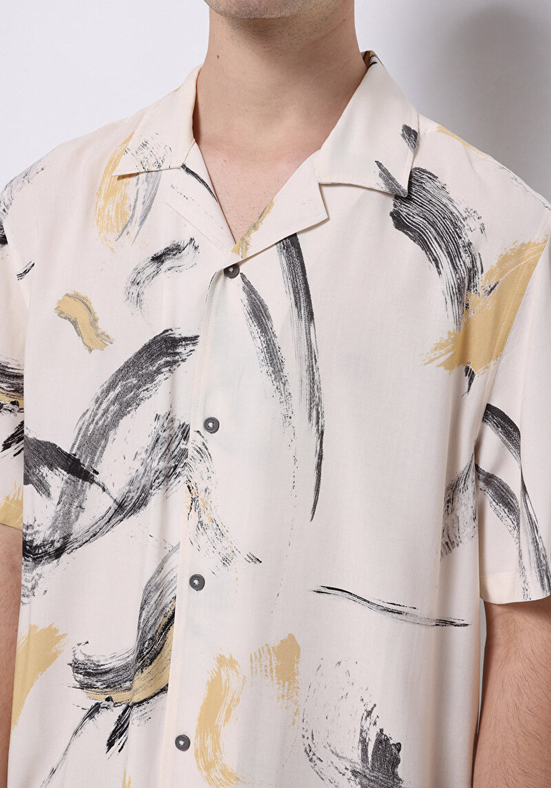 Regular Fit Shirt Neck Baskılı Erkek Bej Kısa Kol Gömlek
