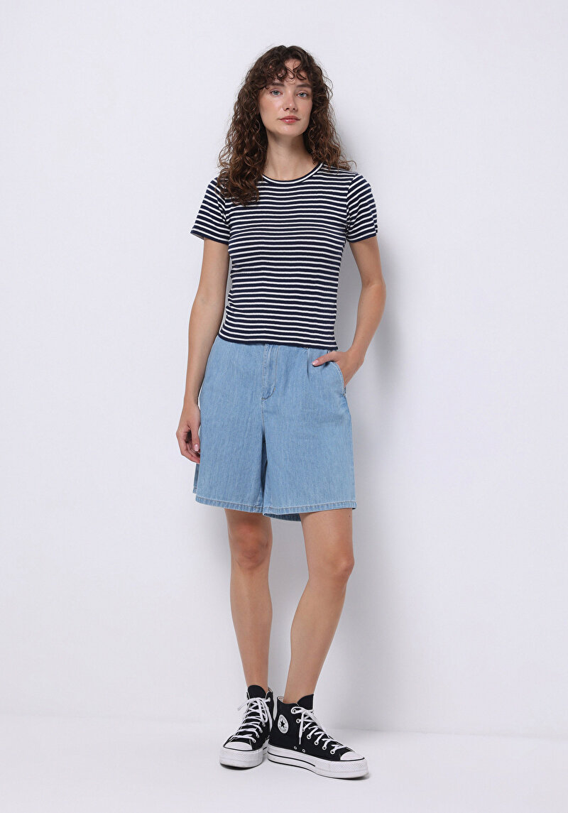 Slim Fit Yuvarlak Yaka Pamuklu Çizgili Kadın Lacivert Kısa Kol Tişört