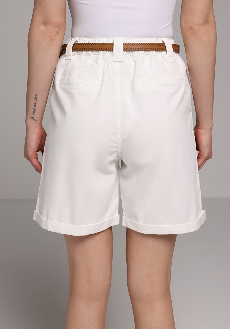 Slim Fit Yüksek Bel Düz Kadın Beyaz Şort
