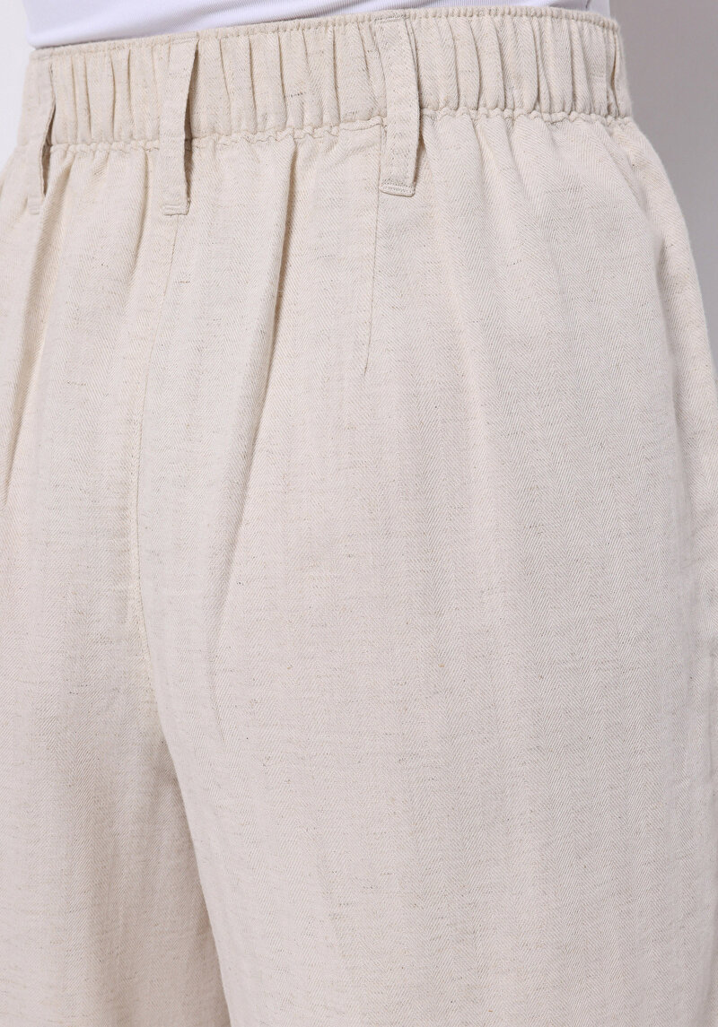 Regular Fit Yüksek Bel Fermuarlı Düz Kadın Bej Şort