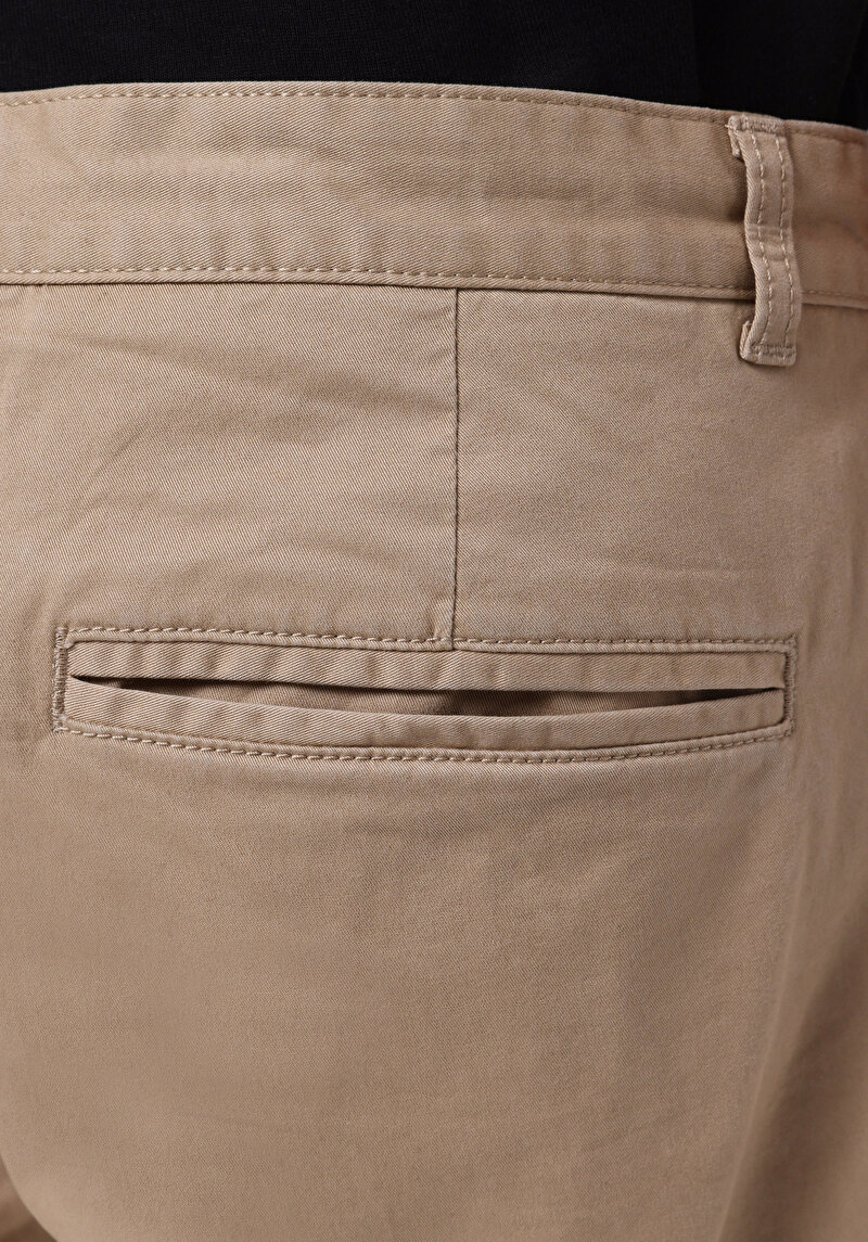 Regular Fit Orta Bel Düz Cepli Erkek Kahverengi Şort