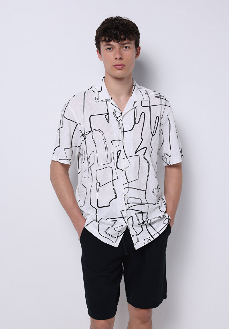 Regular Fit Shirt Neck Baskılı Erkek Siyah Kısa Kol Gömlek