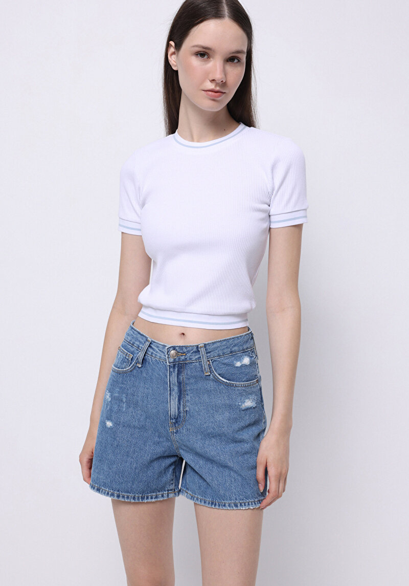 Mom Fit Yüksek Bel Düz Kadın Light İndigo Pamuk Denim Jean Şort