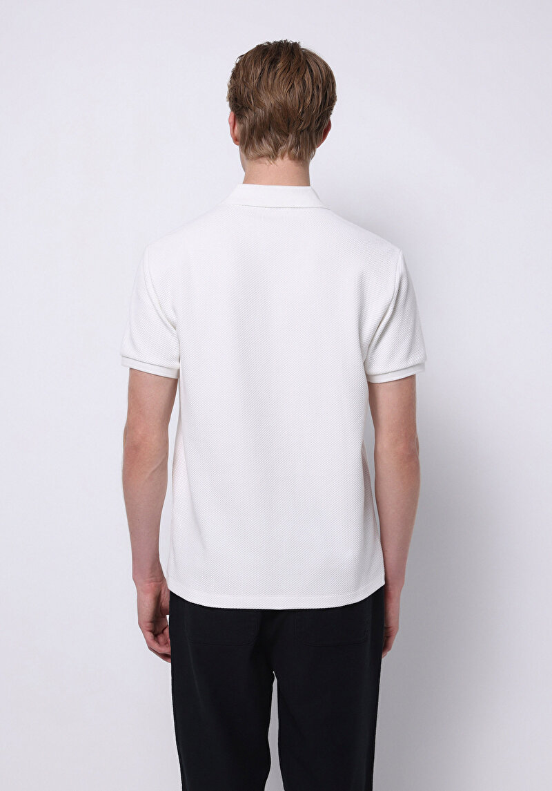 Regular Fit Polo Yaka Jakarlı Erkek Beyaz Kısa Kol Tişört