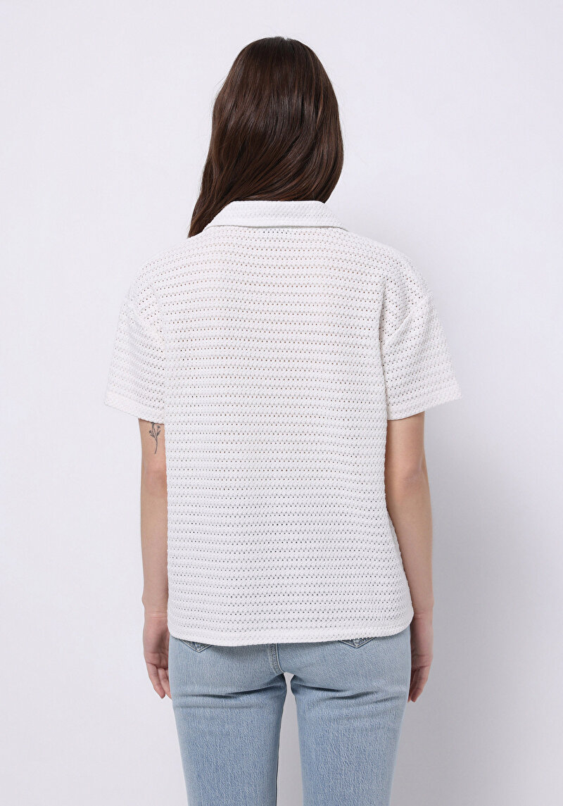 Regular Fit Polo Yaka Jakarlı Kadın Beyaz Kısa Kol Tişört