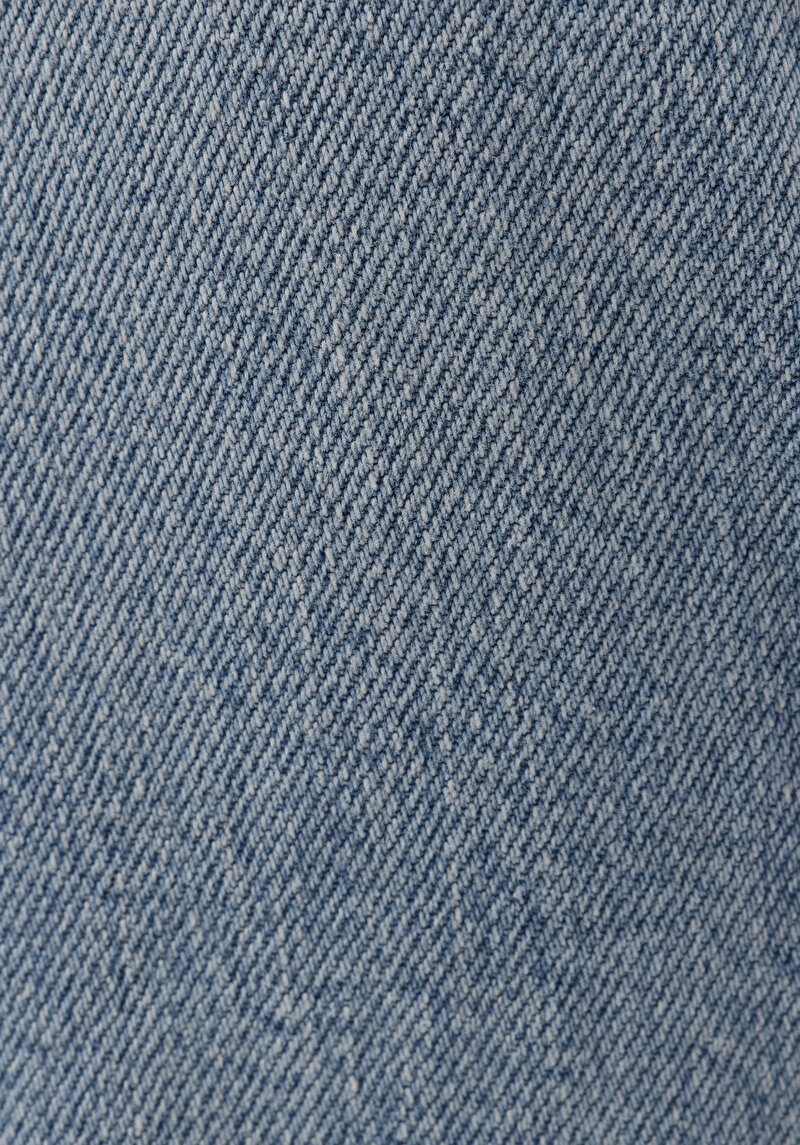 Mom Fit Yüksek Bel Daralan Paça Kadın Açik İndigo Jean Pantolon