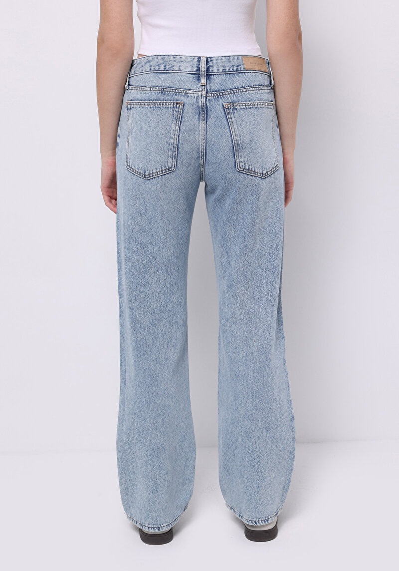 Straight Fit Orta Bel Düz Paça Kadın İndigo Jean Pantolon