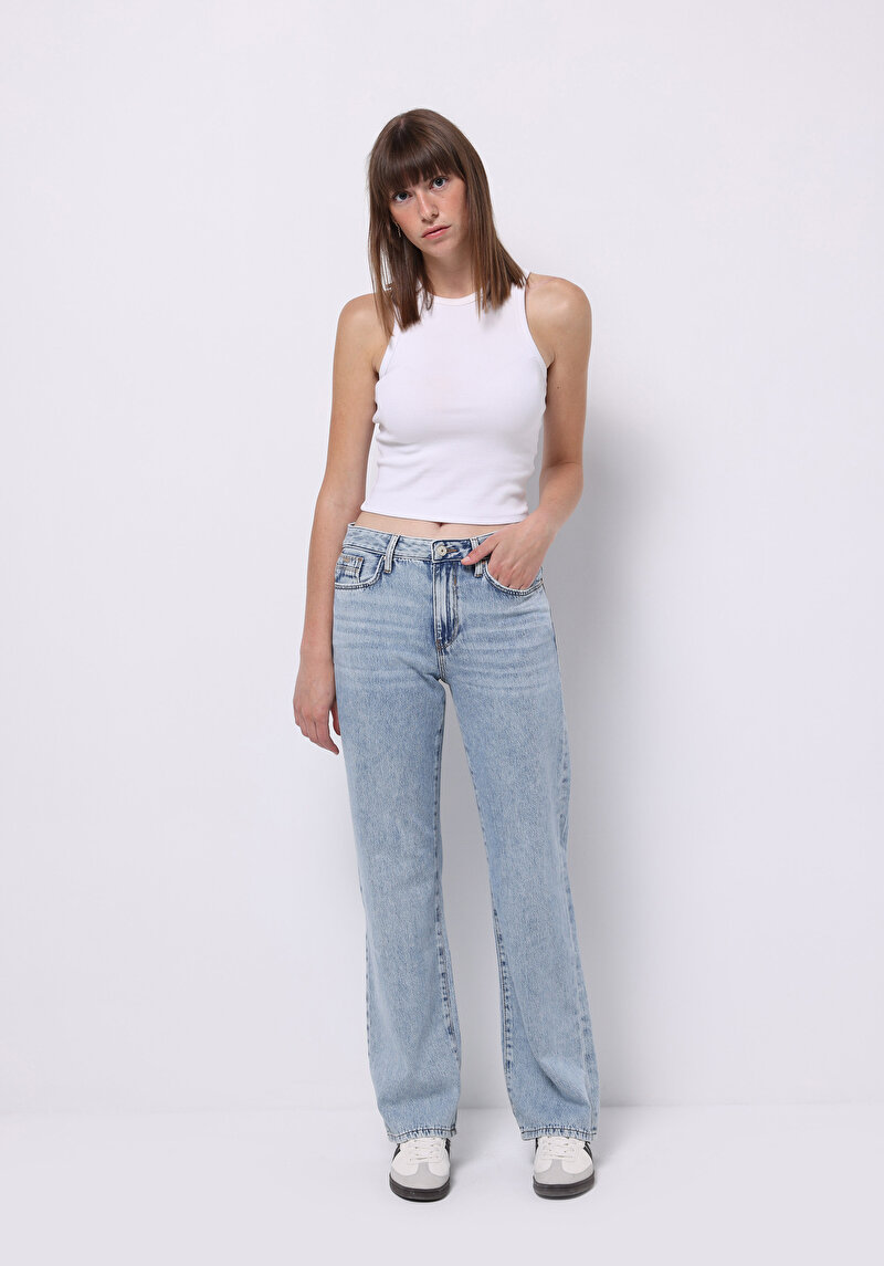 Straight Fit Orta Bel Düz Paça Kadın İndigo Jean Pantolon