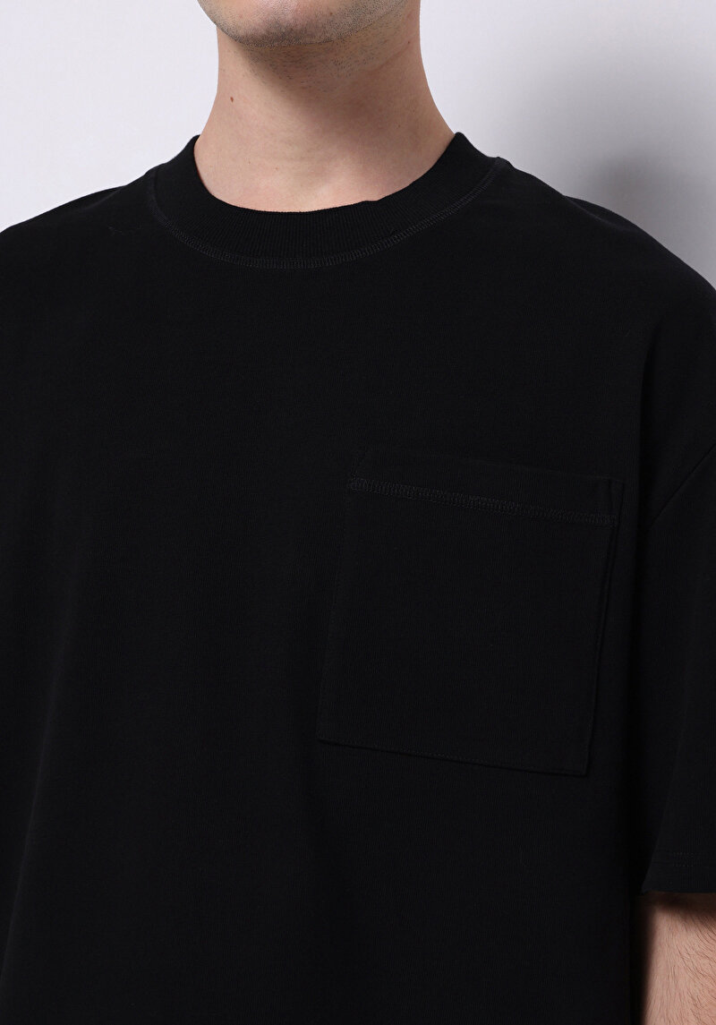 Oversize Fit Yuvarlak Yaka Düz Erkek Siyah Kısa Kol Tişört