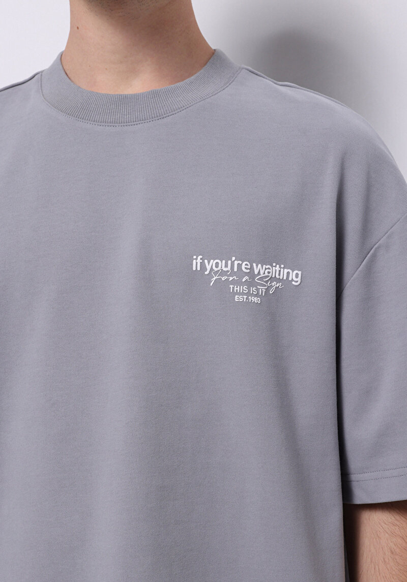 Oversize Fit Yuvarlak Yaka Düz Erkek Gri Kısa Kol Tişört