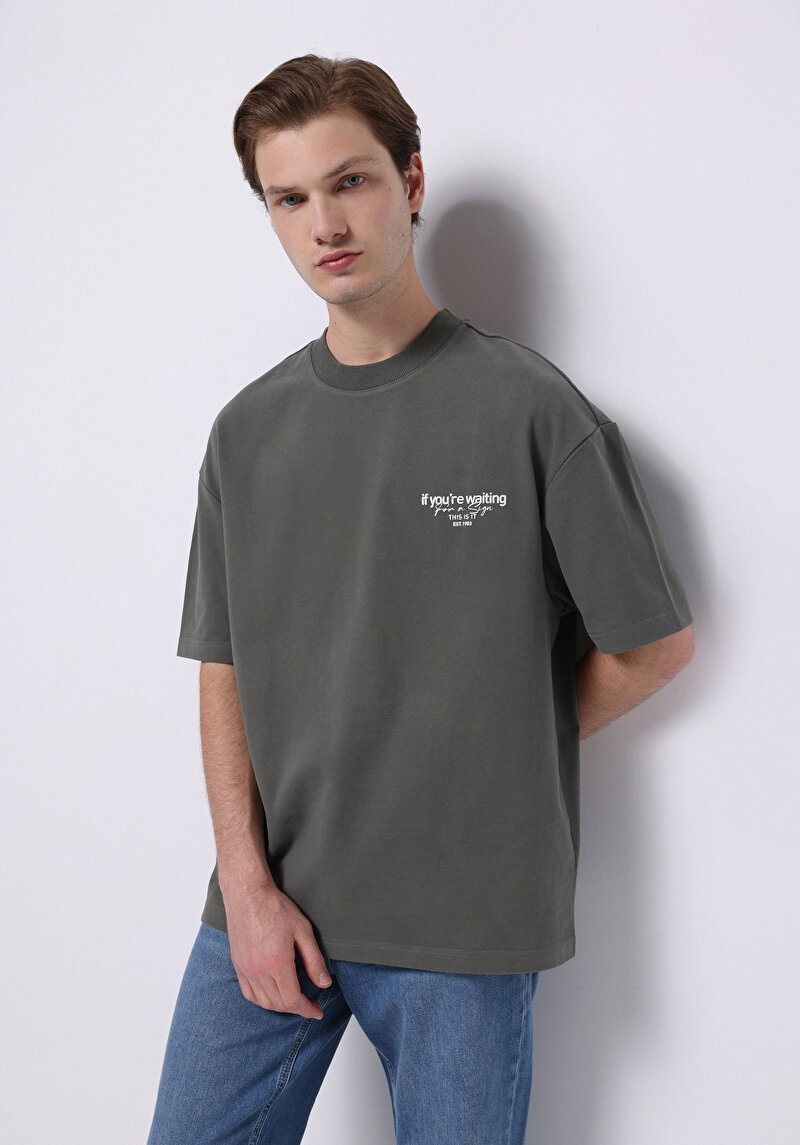 Oversize Fit Yuvarlak Yaka Düz Erkek Yeşil Kısa Kol Tişört