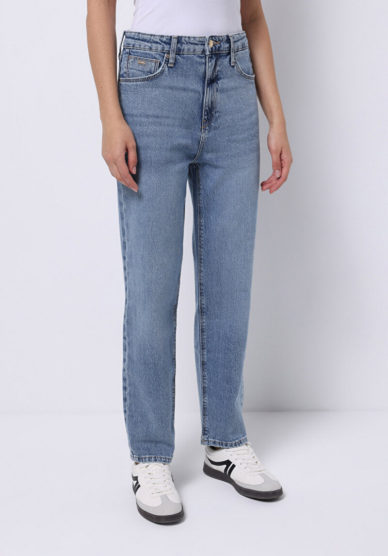 Straight Fit Kadın Light İndigo Denim Jean Fermuarlı Pantolon