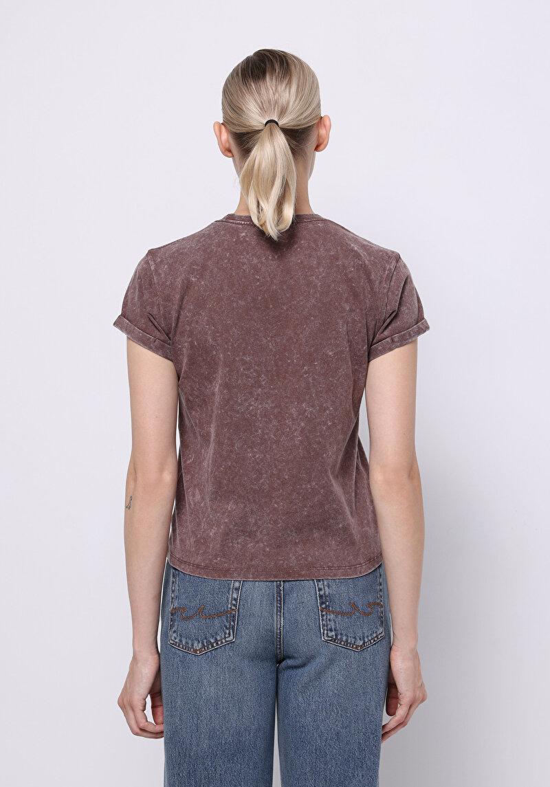 Slim Fit Yuvarlak Yaka Baskılı Kadın Kahverengi Kısa Kol Tişört
