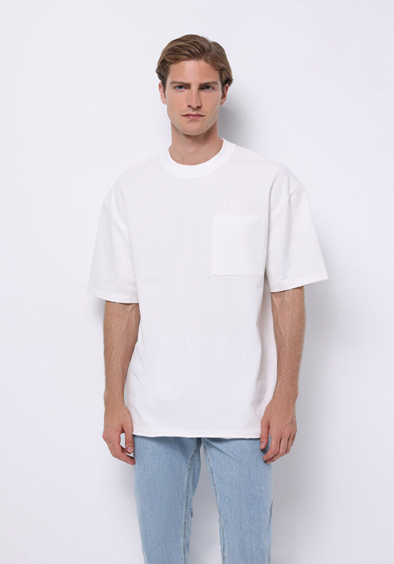 Oversize Fit Yuvarlak Yaka Düz Erkek Beyaz Kısa Kol Tişört