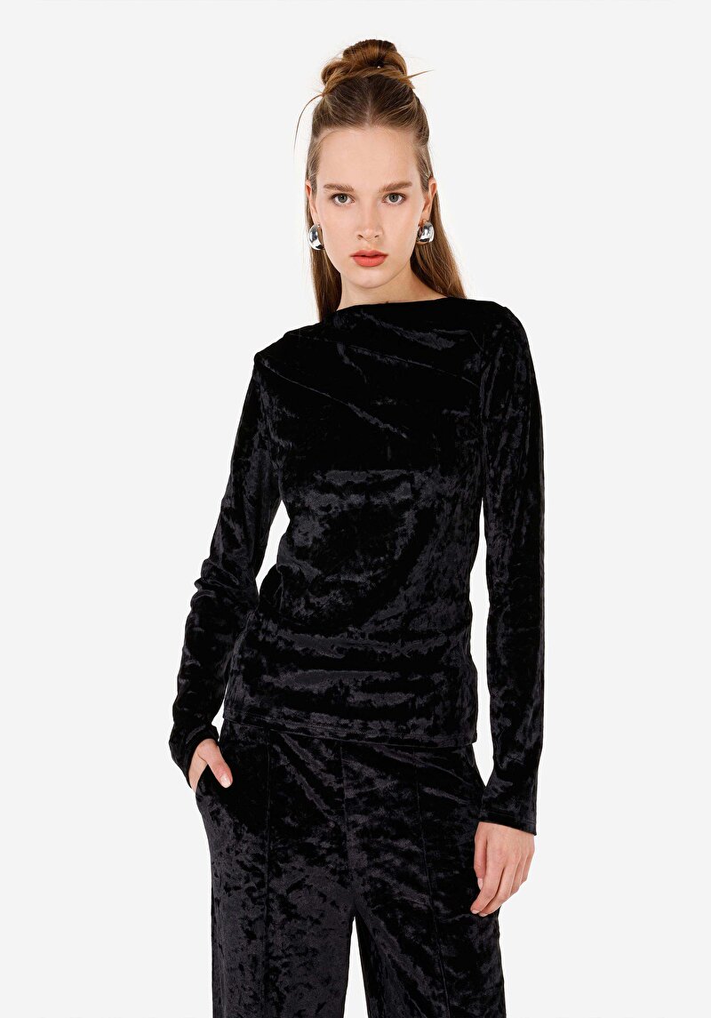 Slim Fit Kayık Yaka Kadın Siyah Uzun Kol Tişört