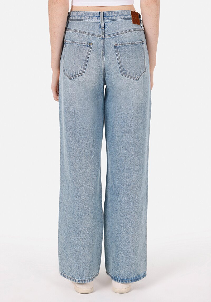 Regular Fit   Kadın Denim Jean Pantolon