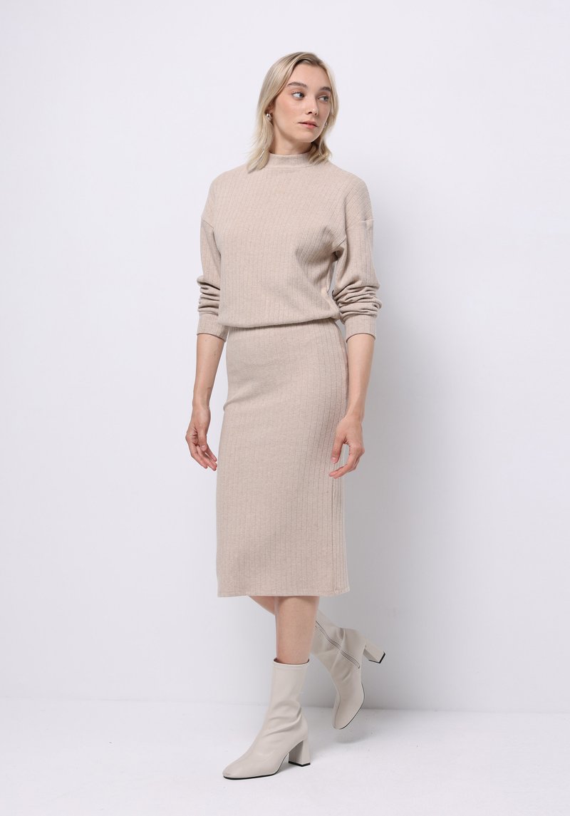 Slim Fit Düz Kadın Bej Etek