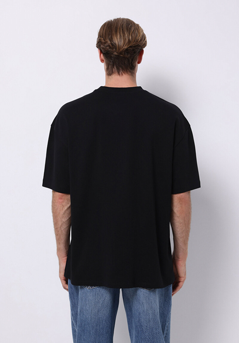 Oversize Fit Yuvarlak Yaka Düz Erkek Siyah Kısa Kol Tişört