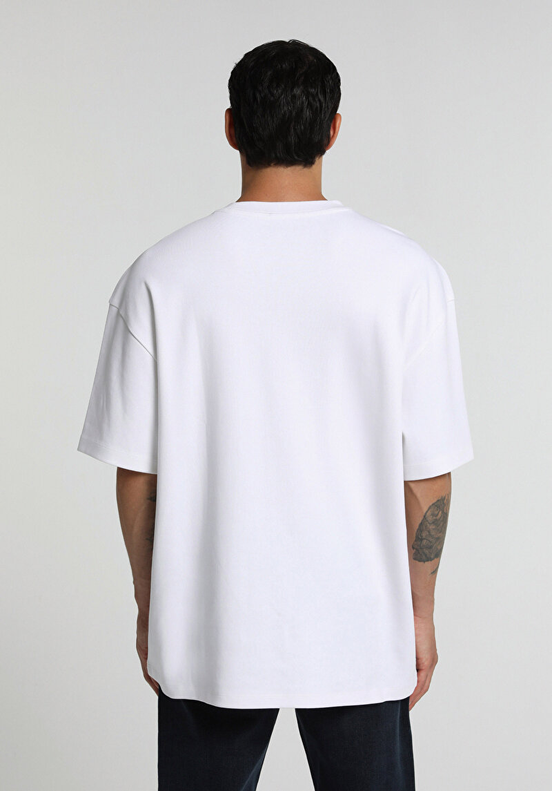 Oversize Fit Yuvarlak Yaka Düz Erkek Beyaz Kısa Kol Tişört