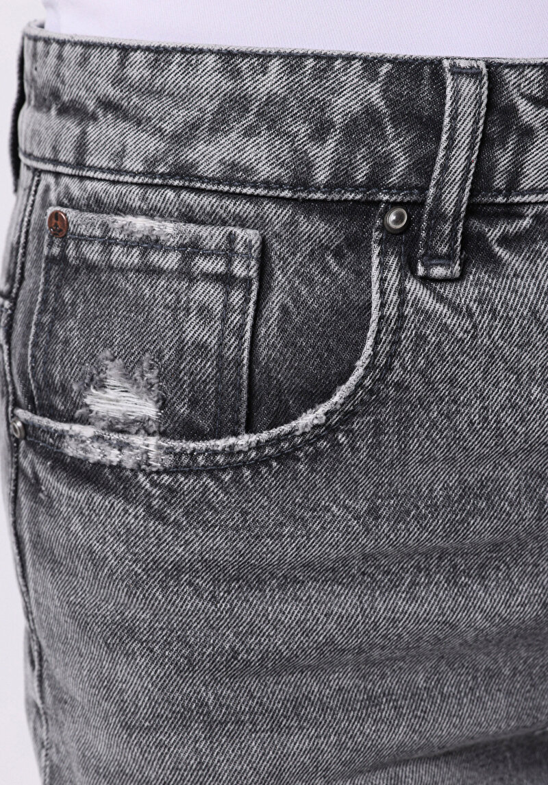 Mom Fit Yüksel Bel Düz Kadın Denim Jean Şort