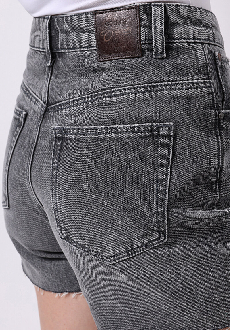 Mom Fit Yüksel Bel Düz Kadın Denim Jean Şort