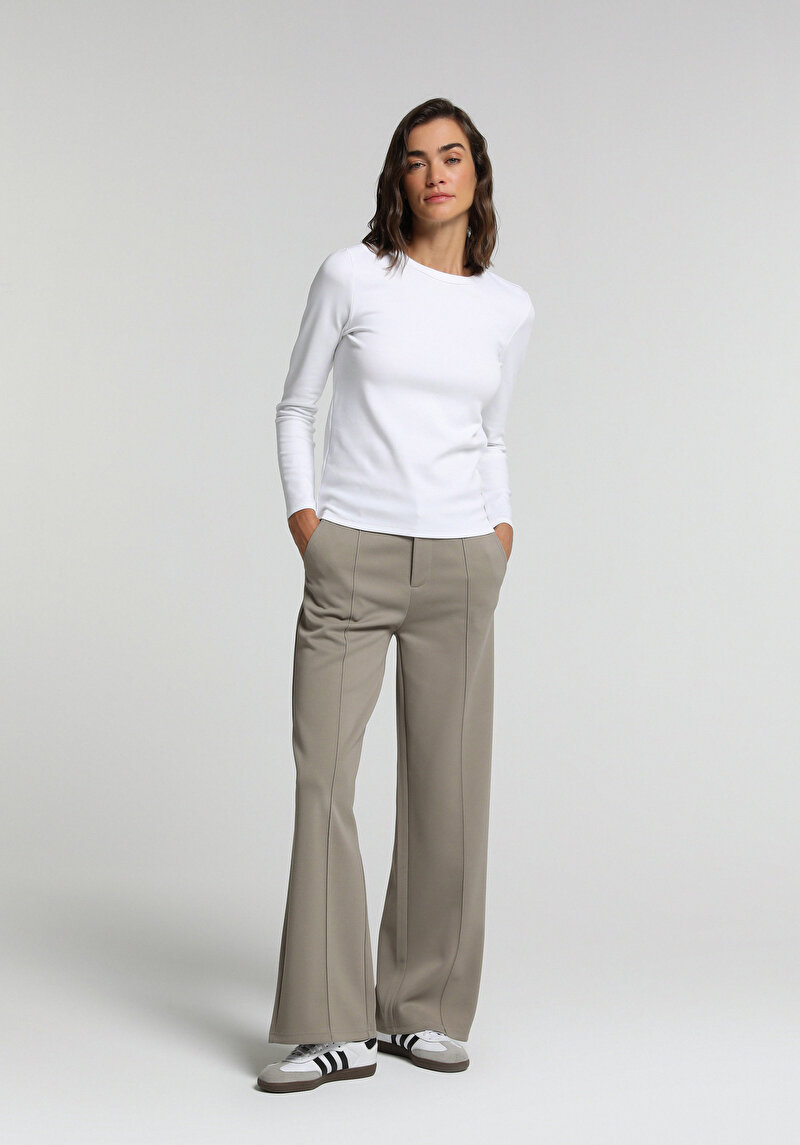Slim Fit Yuvarlak Yaka Düz Kadın Beyaz Uzun Kol Tişört