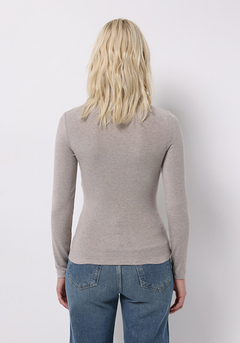 Slim Fit Balıkçı Yaka Düz Kadın Bej Uzun Kol Tişört