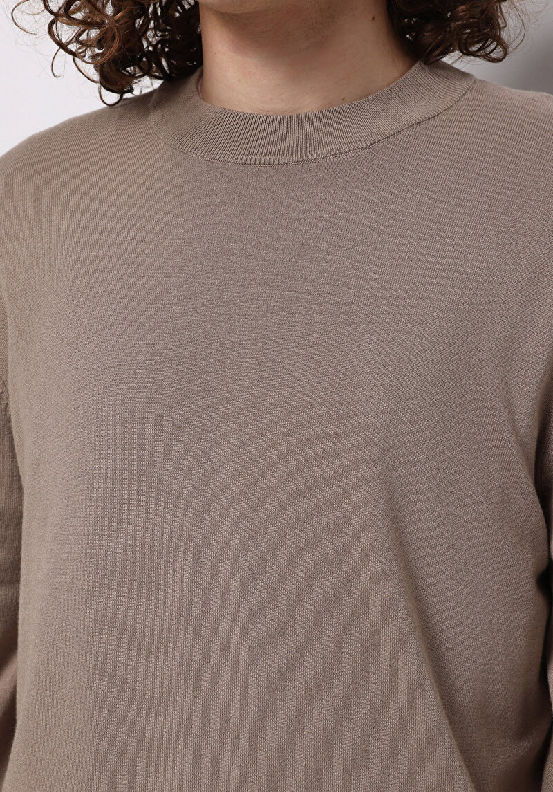 Regular Fit Yuvarlak Yaka Jakarlı Erkek Bej Kazak