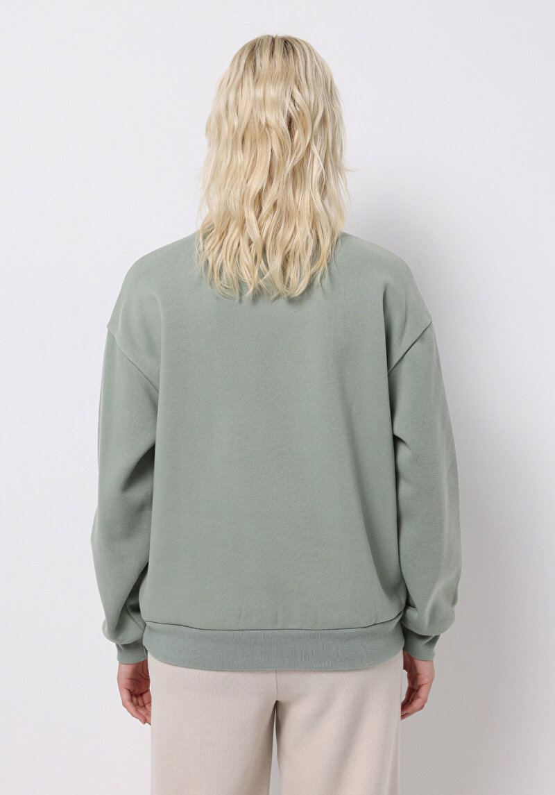 Regular Fit Yuvarlak Yaka Baskılı Kadın Yeşil Sweatshirt