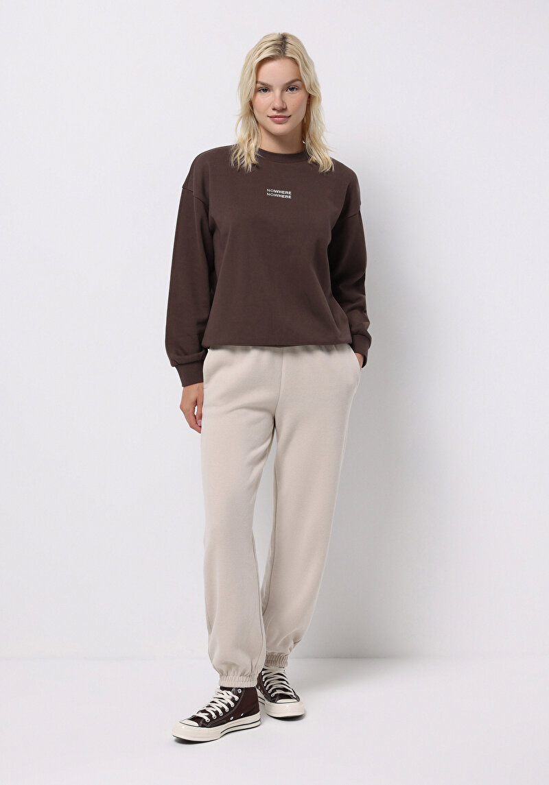 Regular Fit Yuvarlak Yaka Baskılı Kadın Kahverengi Sweatshirt