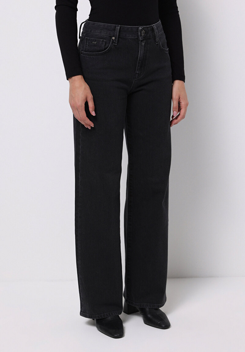 Regular Fit   Kadın Siyah Jean Pantolon