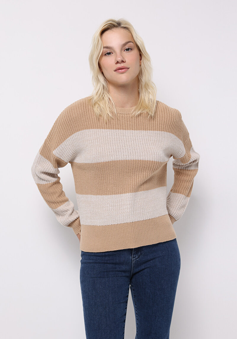 Regular Fit Yuvarlak Yaka Çizgili Kadın Bej Kazak