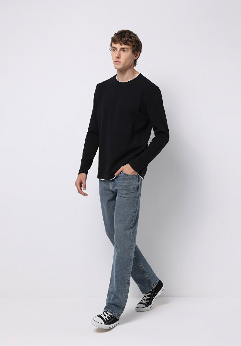 Regular Fit Yuvarlak Yaka Jakarlı Erkek Siyah Uzun Kol Tişört