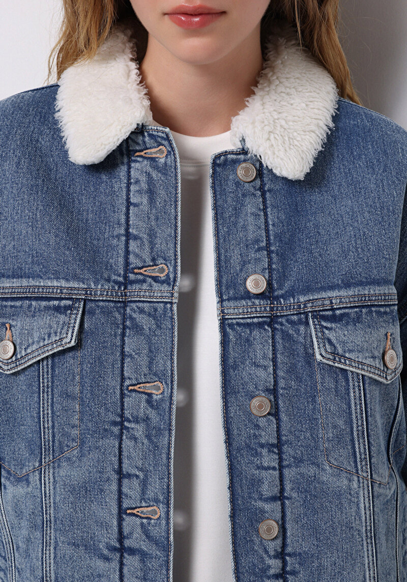 Oversize Fit Düğmeli Astarsız Kadın Denim Ceket
