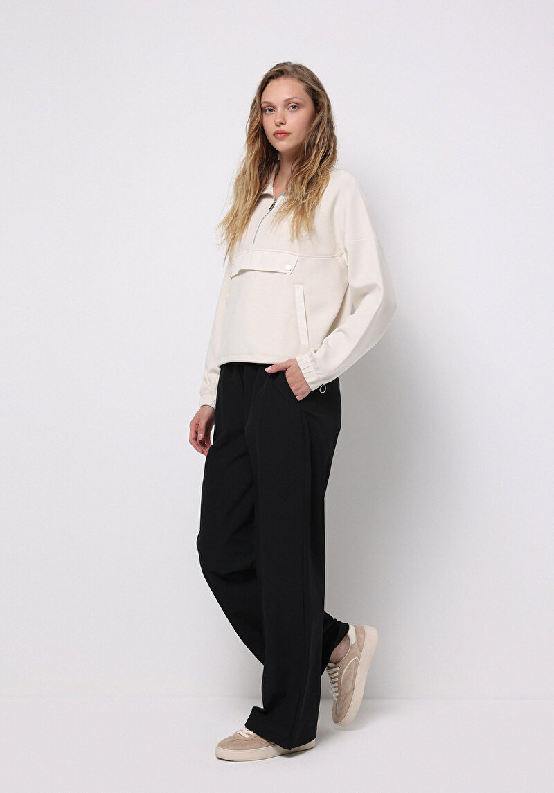 Regular Fit Düşük Bel Geniş Paça Kadın Siyah Pantolon