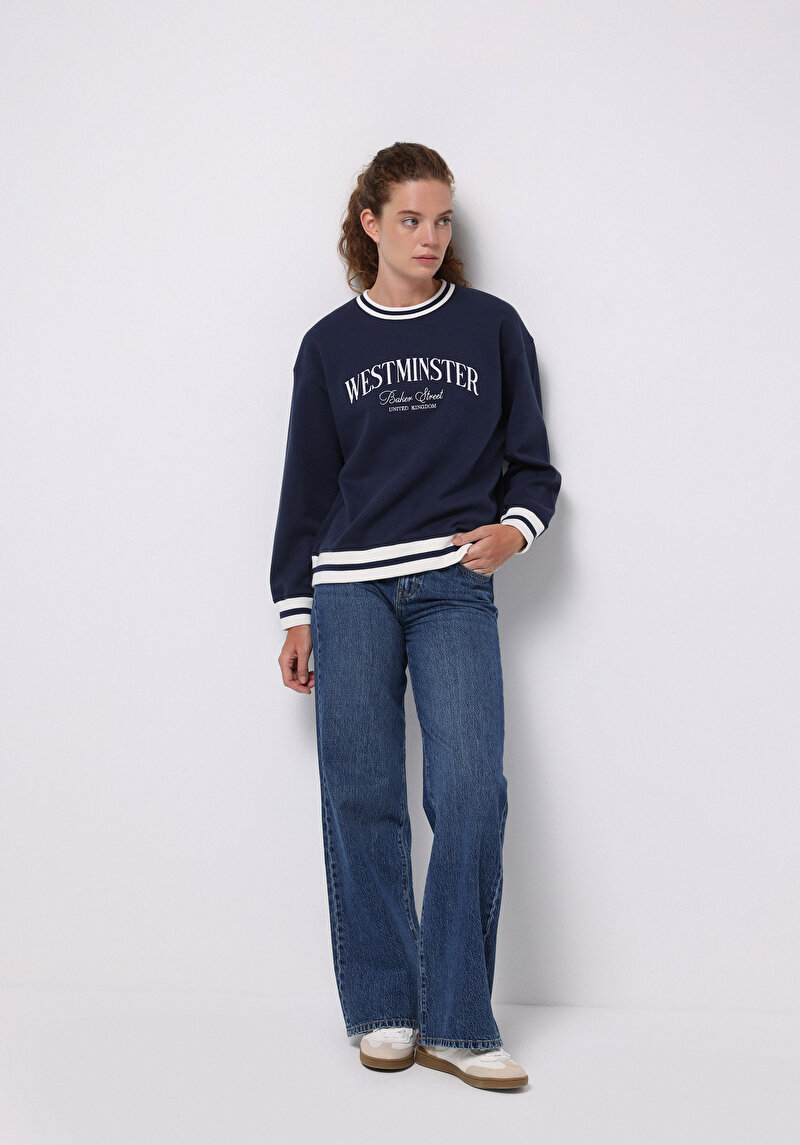 Regular Fit Yuvarlak Yaka Nakışlı Kadın Lacivert Sweatshirt