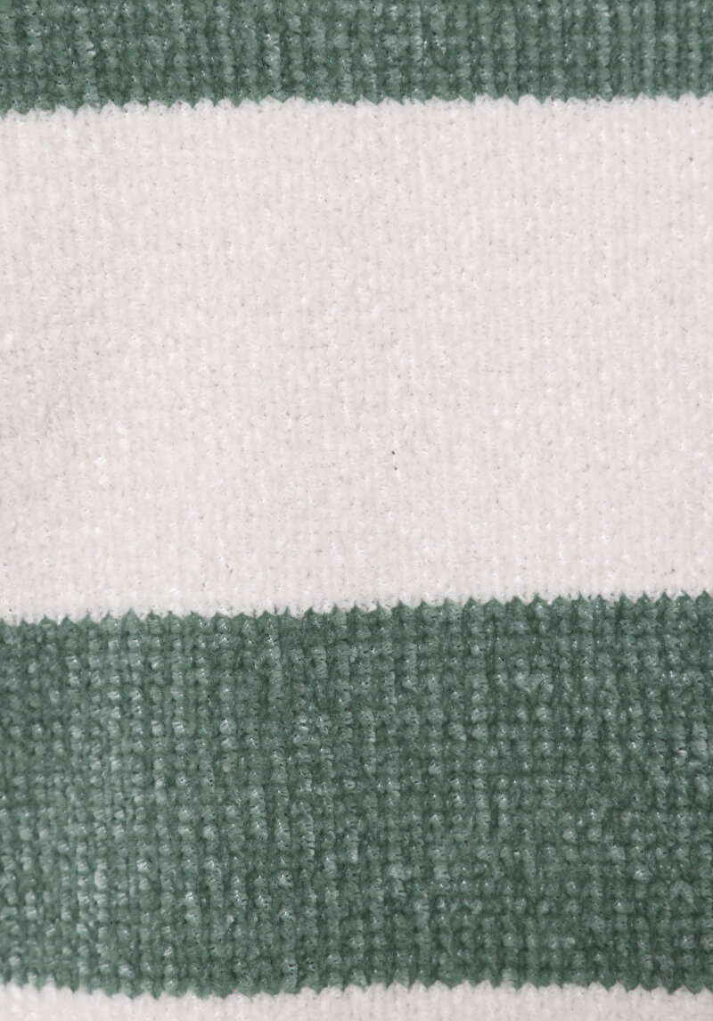 Regular Fit Yuvarlak Yaka Çizgili Kadın Yeşil Kazak